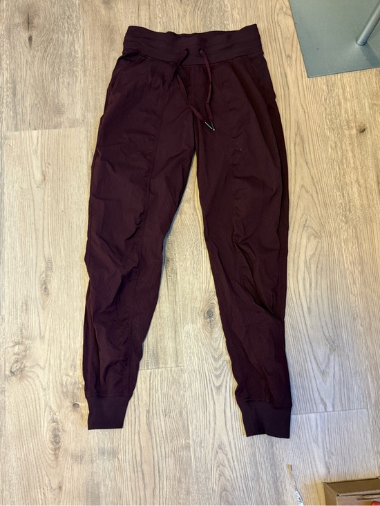 lululemon athletica Pants - lululemon athletica Women's Jogger Pants in Deep Burgundy